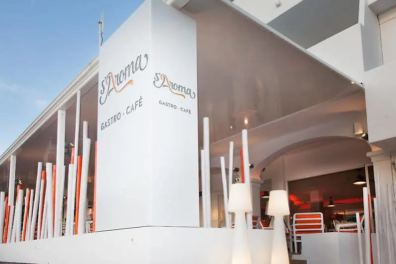** Hotel Apartamentos Typic Oasis Sa Tanca Cala Llonga  Spain